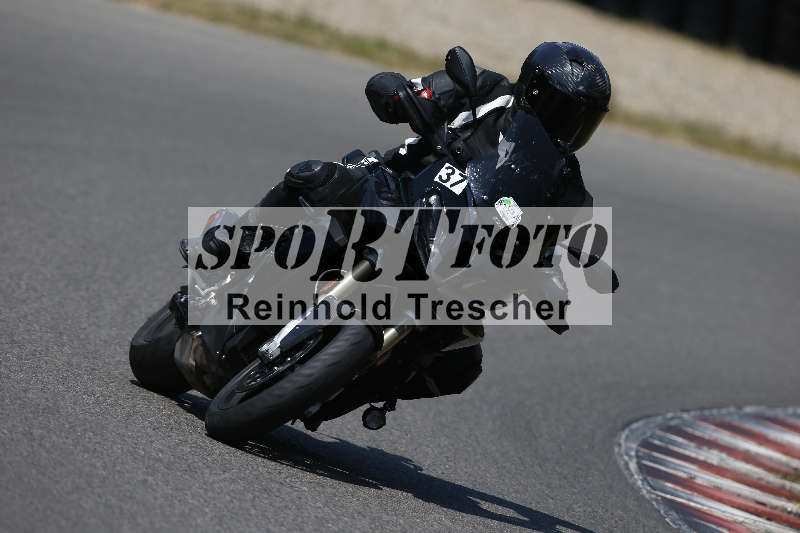 Archiv-2023/28 05.06.2023 Moto Club Anneau du Rhin/blanc-novice/37